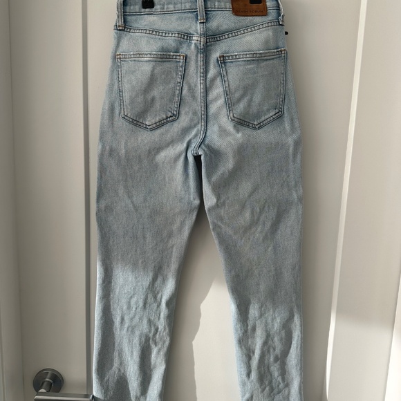 Aritzia Denim Forum Arlo Straight Jeans, 24 - Picture 3 of 9